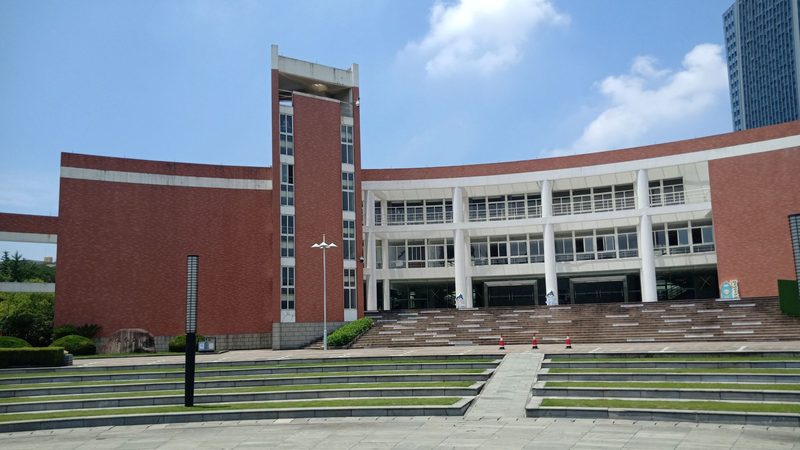 电子元器件批发市场：价格波动背后的逻辑**