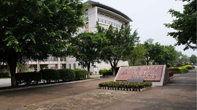 PCBA加工常用材料对比：揭秘选材背后的逻辑